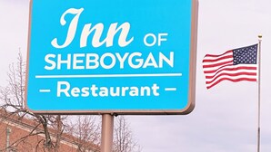 Unclassified image, 5 of 7, button - Inn of Sheboygan (Sheboygan)
