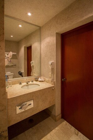 Chambre Supérieure | Salle de bain