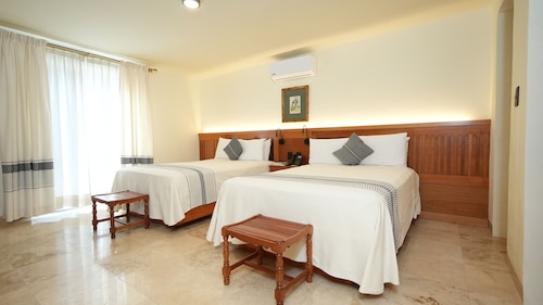 Hotel Marques del Valle