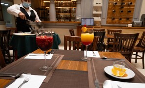 Breakfast, lunch, dinner served; Mexican cuisine  - Hotel Marques del Valle (Oaxaca)