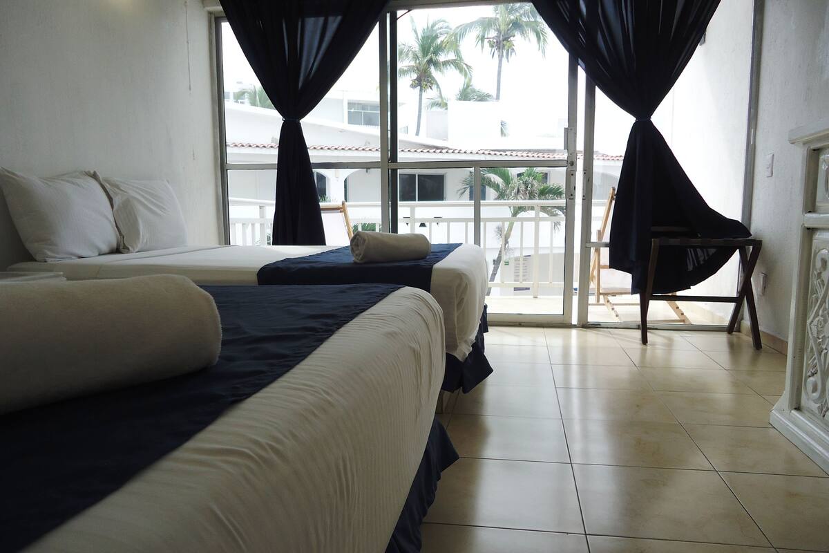 Basic Double Room, 2 Double Beds