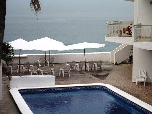 Outdoor pool - Hotel Bagasi Manzanillo (Manzanillo)
