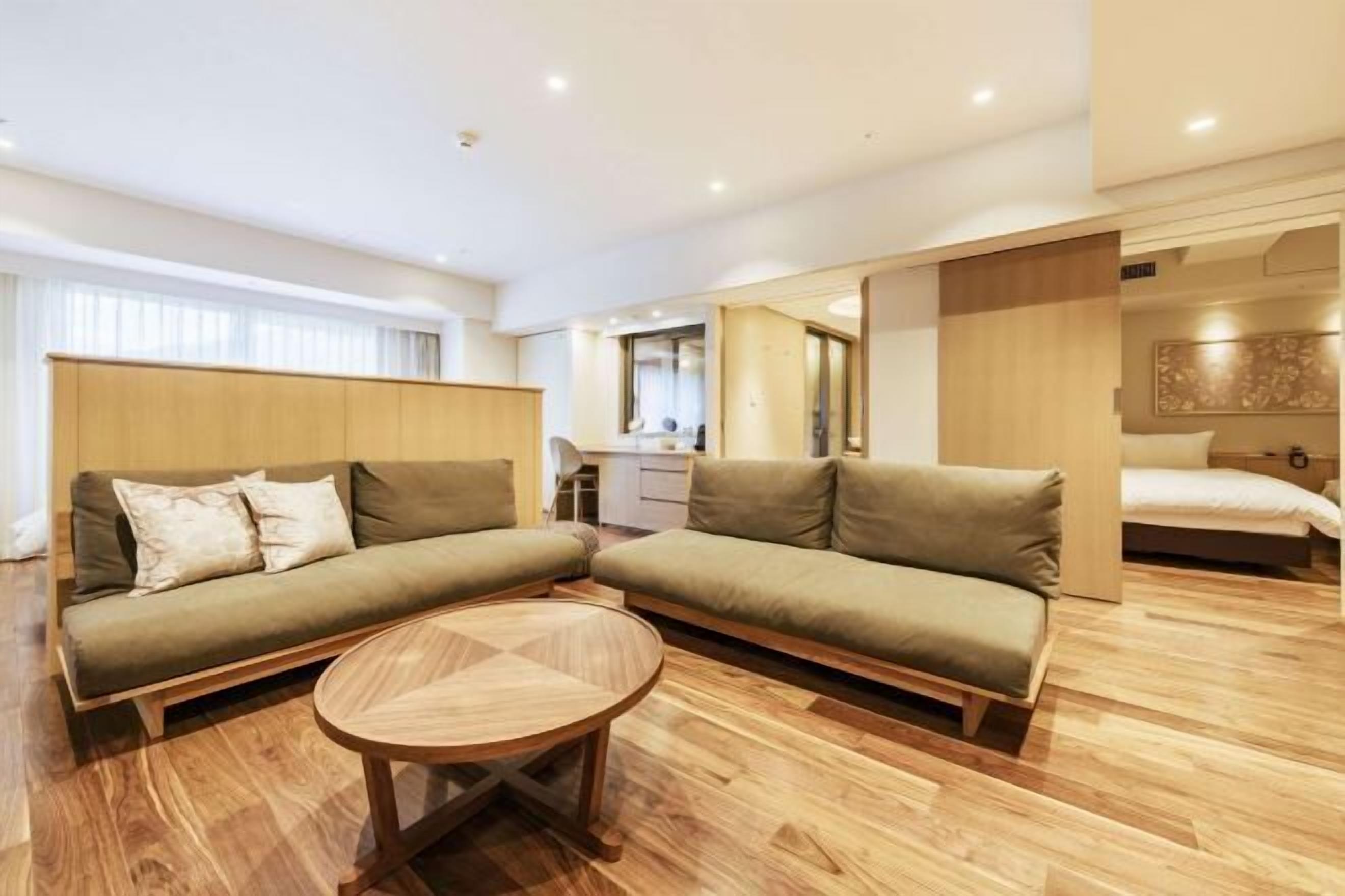 Living area | Flat-screen TV