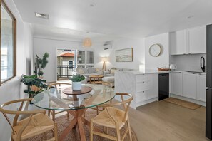 Superior villa, 2 slaapkamers (Split Level 1 King + 1 Queen) | Dineren op de kamer