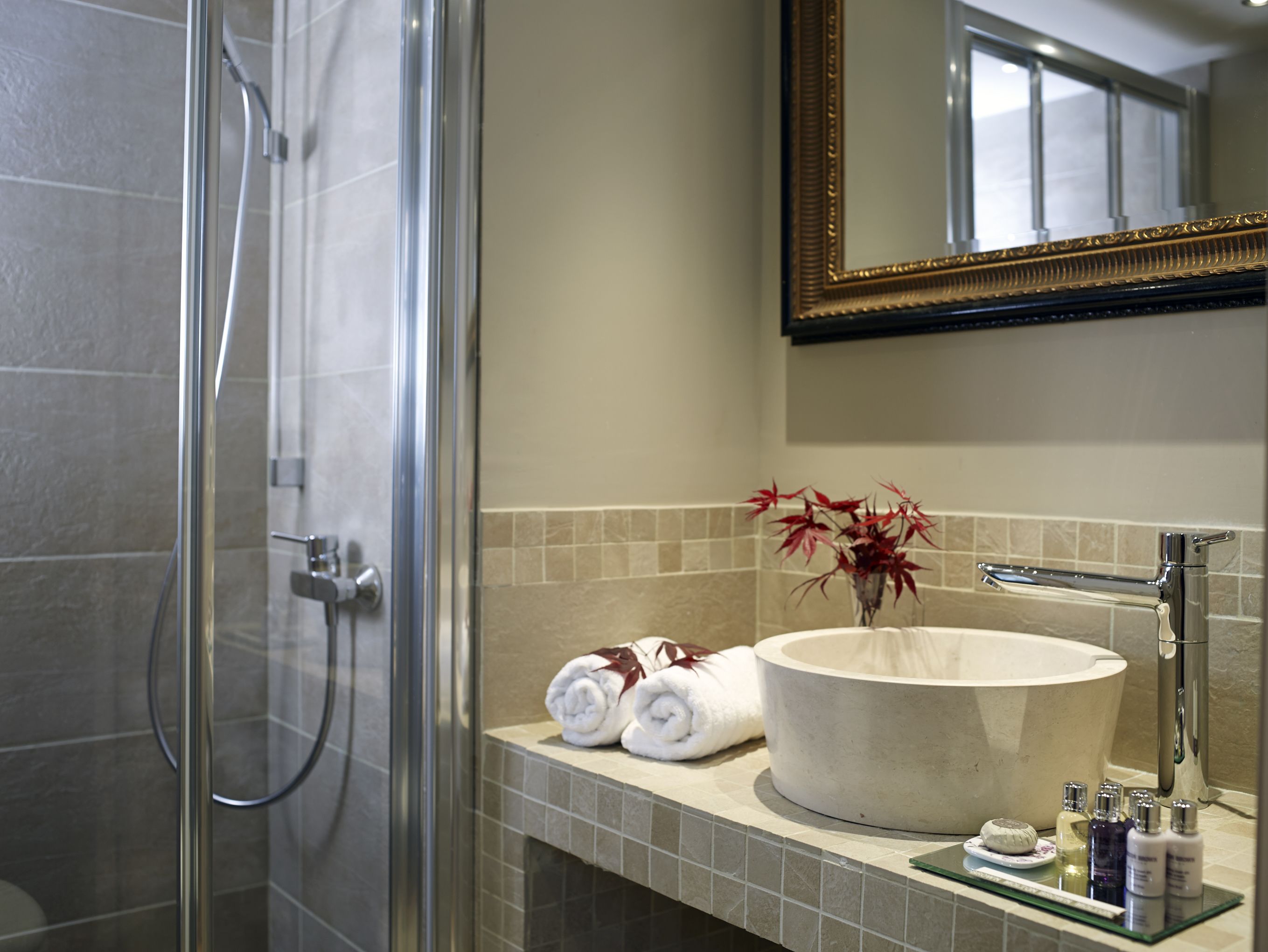 superior suite | bathroom sink