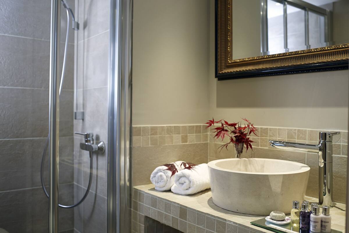 superior suite | bathroom sink