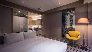 Vogue O2 ROOM | 1 bedroom, premium bedding, down comforters, minibar