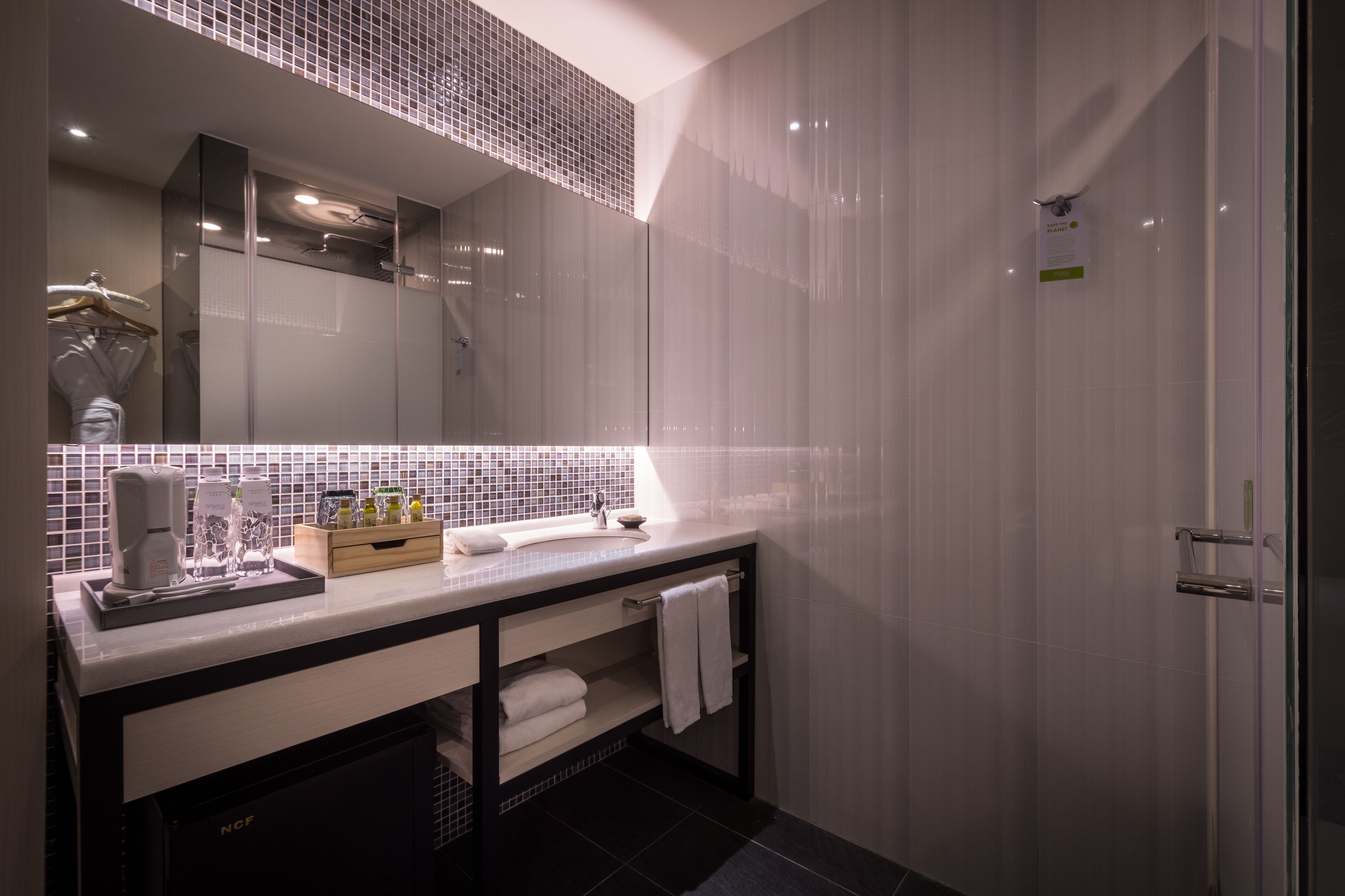 vantage room (without windows) | bathroom | shower, rainfall showerhead, free toiletries, hair dryer
