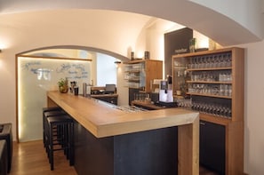Bar (in der Unterkunft)