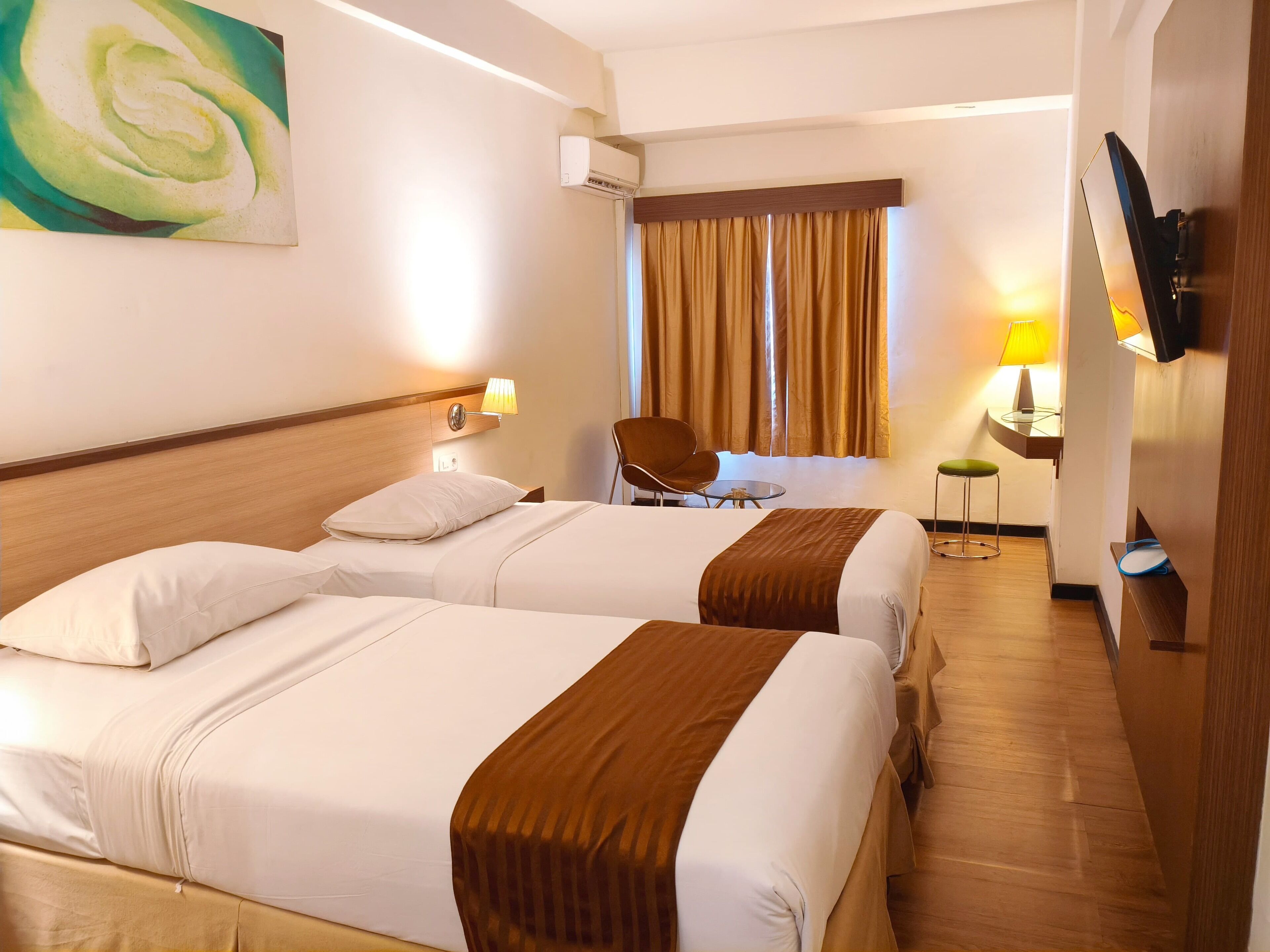 Dobbelt- eller tomannsrom – superior | Sengetøy av topp kvalitet, skrivebord og wi-fi (inkludert)