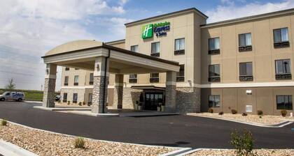 Holiday Inn Express & Suites Sikeston Southwest by IHG