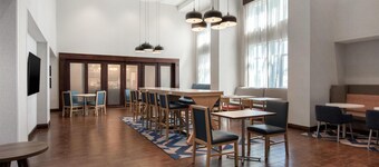 Hampton Inn & Suites Harvey/New Orleans West Bank