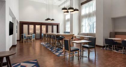 Hampton Inn & Suites Harvey/New Orleans West Bank