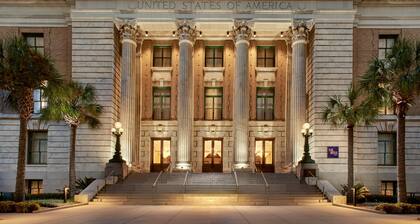 Le Méridien Tampa, The Courthouse
