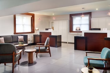 Hotel entrance and lobby at Le Meridien Tampa, The Courthouse