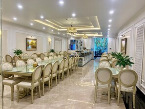 Breakfast, lunch and dinner served  - Hoang Hai Hotel (Hai Phong)
