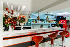 Bar (on property) - Le Touche' (Bangkok)