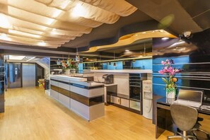 Interior - Le Touche' (Bangkok)