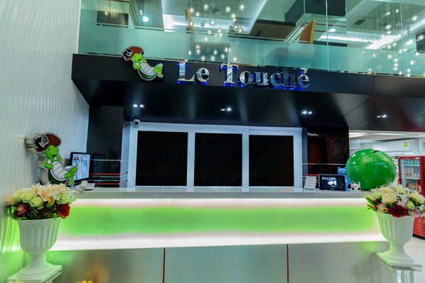 Reception - Le Touche' (Bangkok)