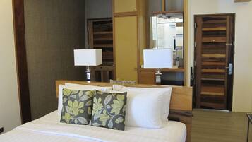 1 bedroom, minibar, in-room safe, free cribs/infant beds