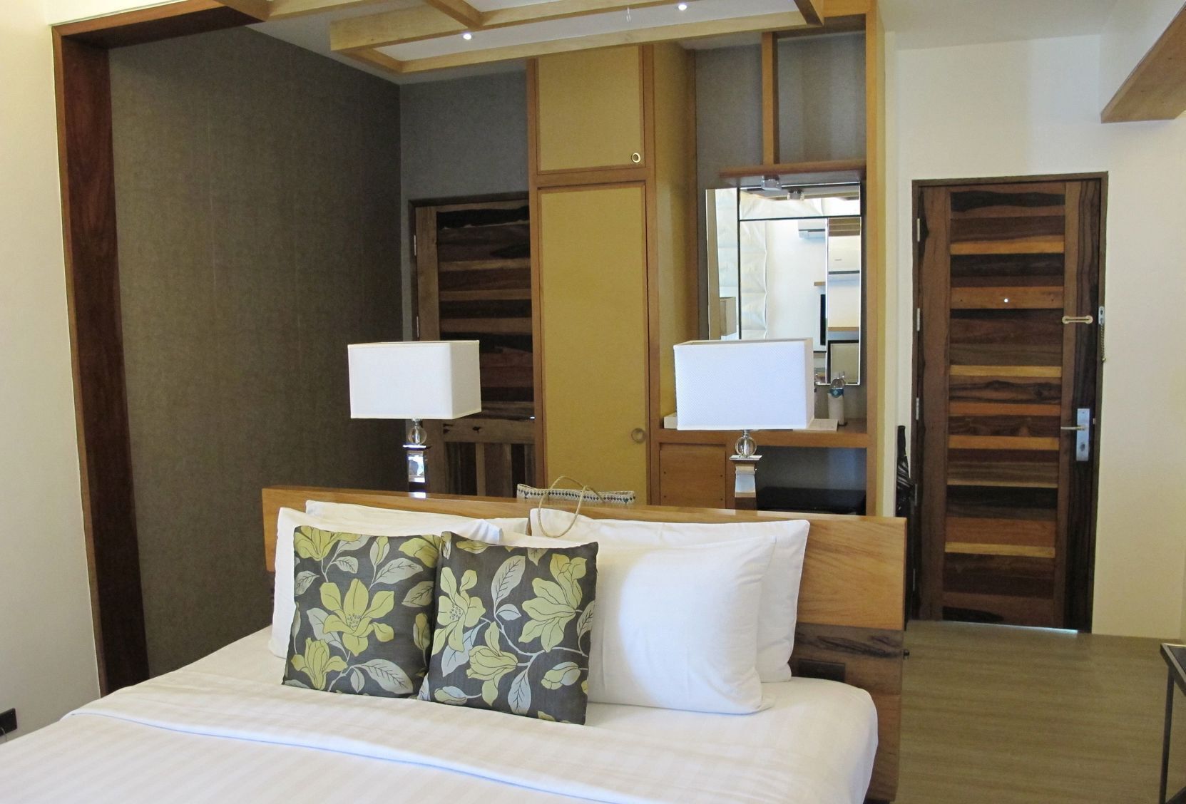 Minibar, in-room safe, free cots/infant beds, free WiFi