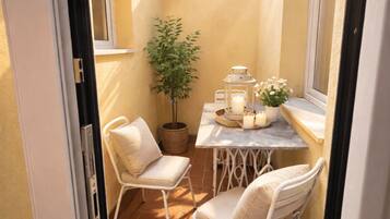 Superior Double or Twin Room (Elegant) | Terrace/patio