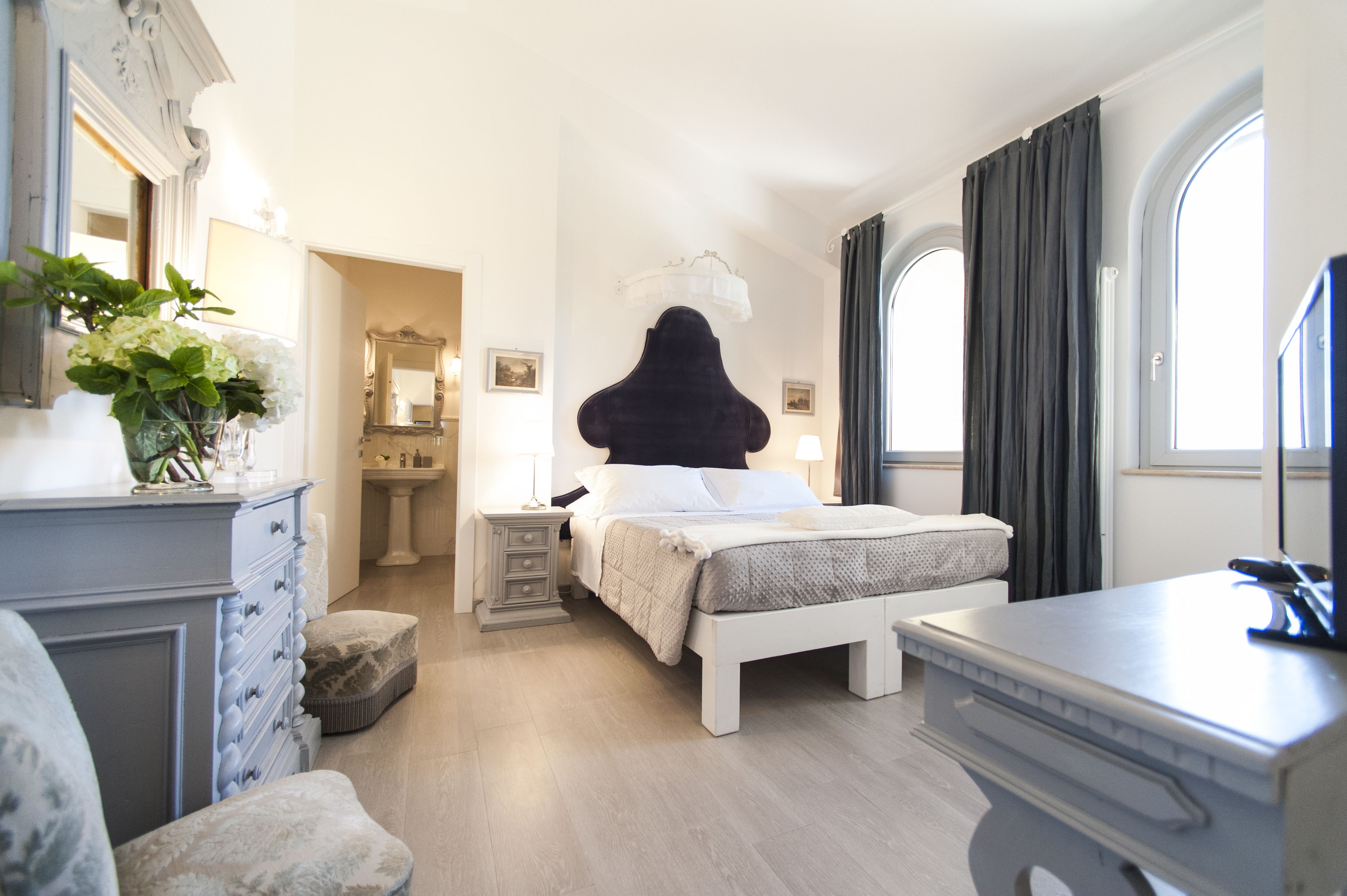 Photo - Country Lodge B&B