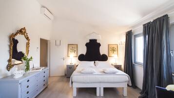 Habitación con 1 cama doble o 2 individuales (Elegant) | Escritorio, wifi gratis, ropa de cama