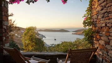 Luxury-Suite, Terrasse, Meerblick | Strand-/Meerblick