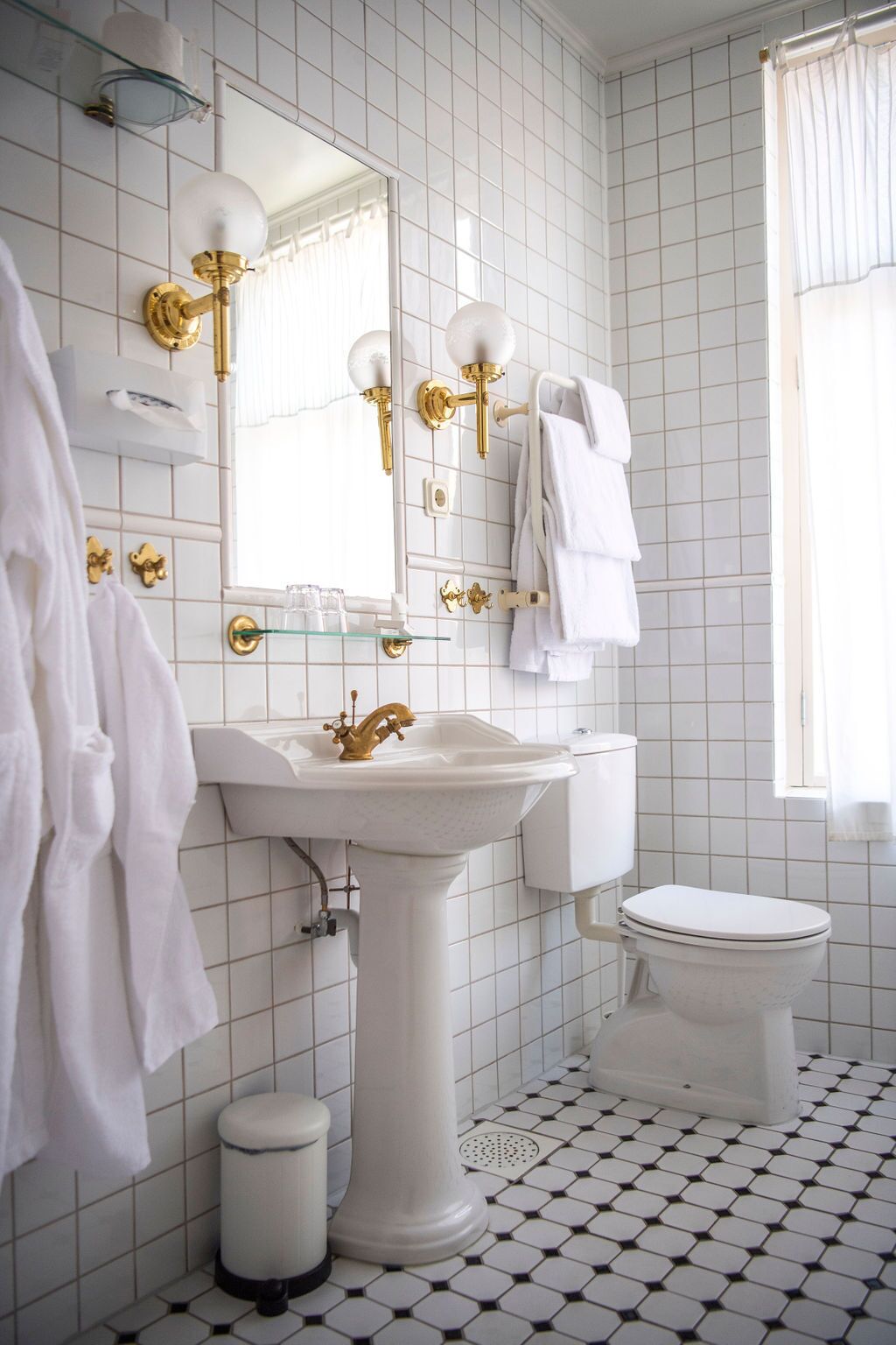 combined shower/bathtub, free toiletries, hair dryer, bathrobes