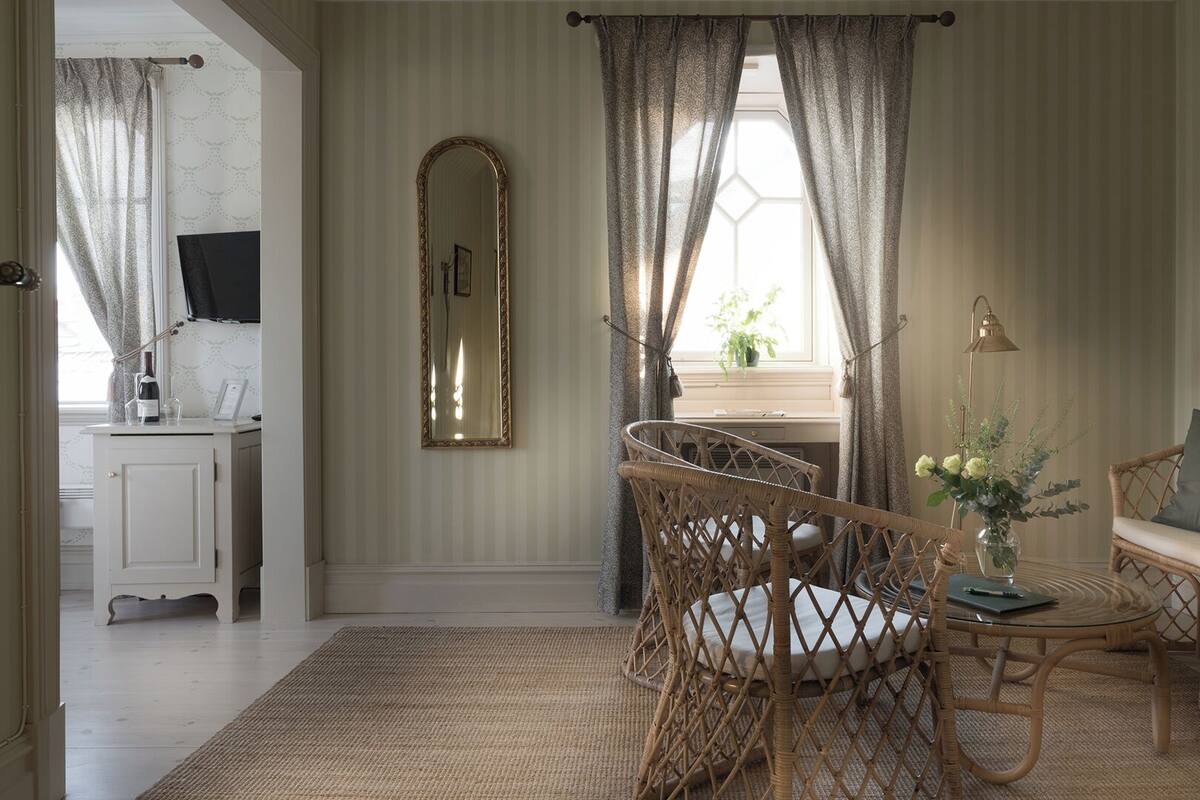 Double Room With a View  | Oppholdsområde | Flatskjerm-TV
