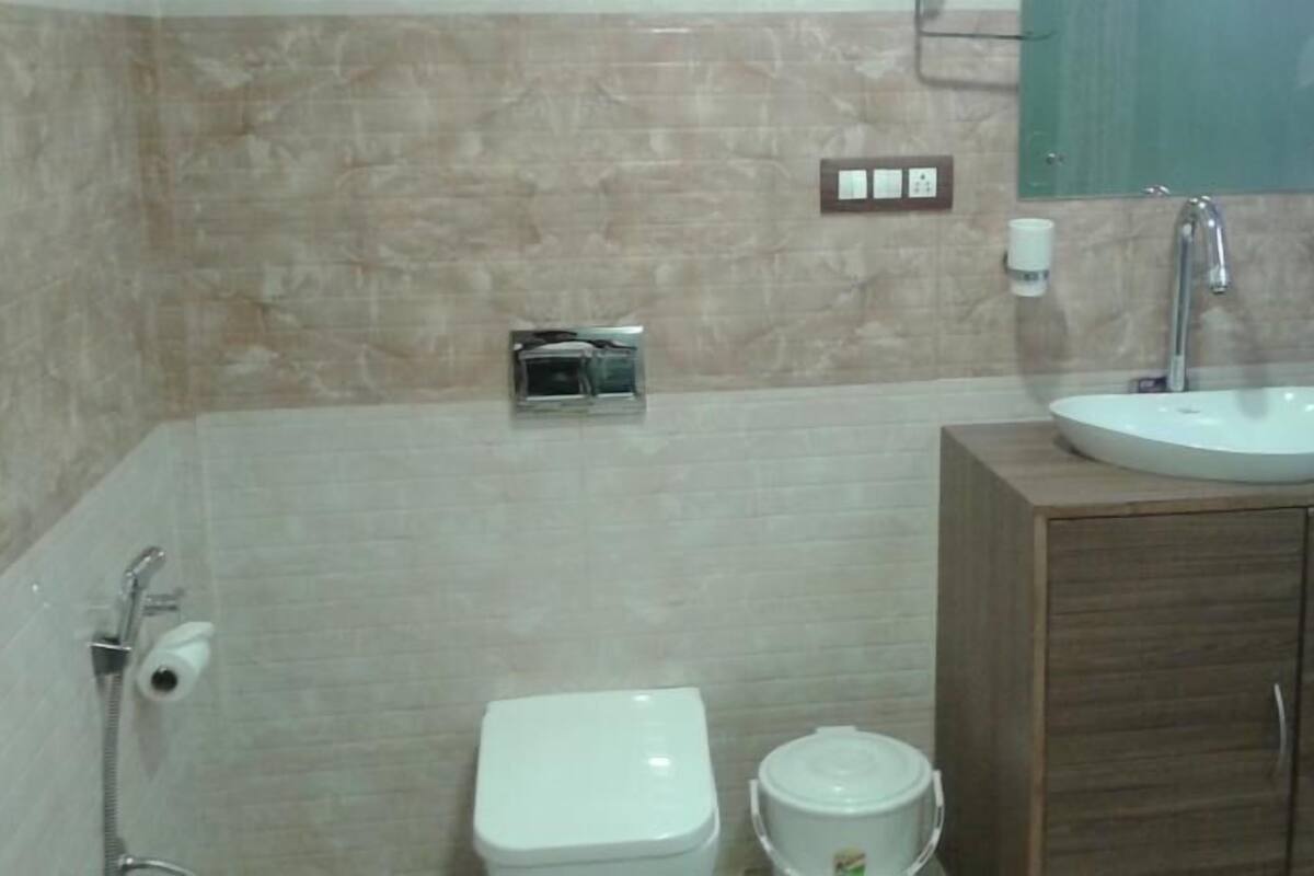 Super Deluxe Room | Bathroom