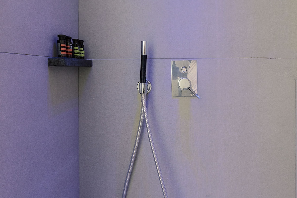 standard double room, 1 king bed, partial sea view | private spa tub