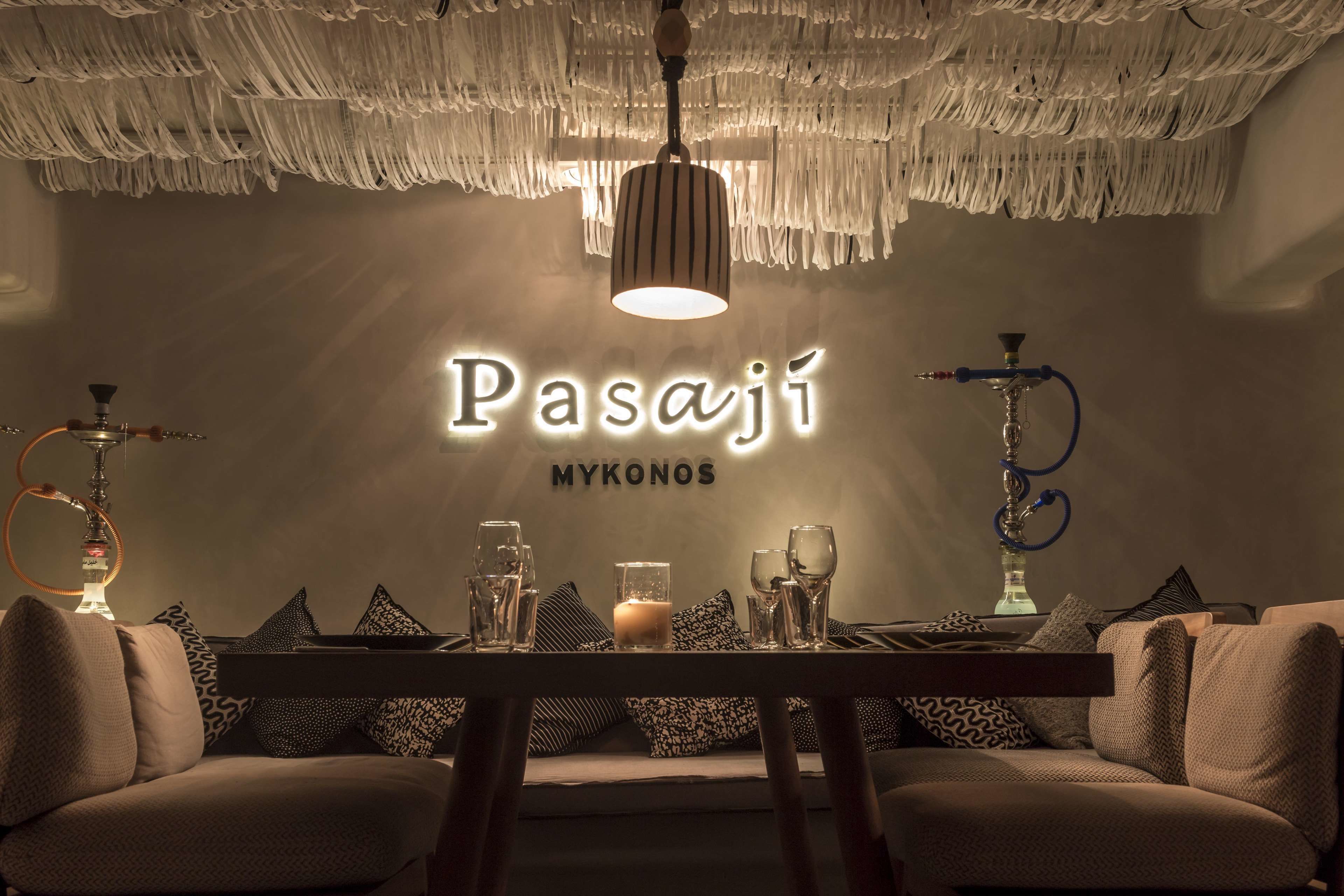 3 restaurants, breakfast, lunch, dinner served; fusion cuisine