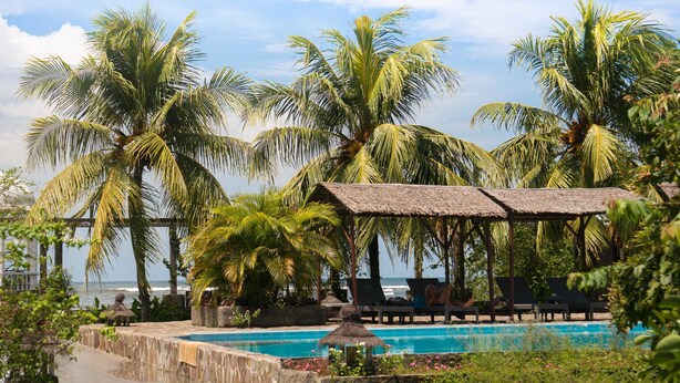 2 outdoor pools, pool umbrellas, sun loungers - Thalassa 5* PADI Dive Resort (Manado)