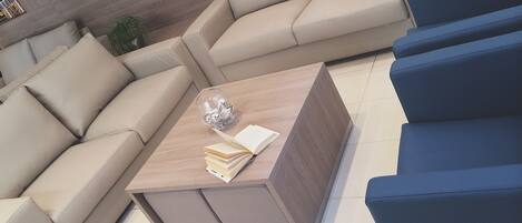 Sala de estar en el lobby