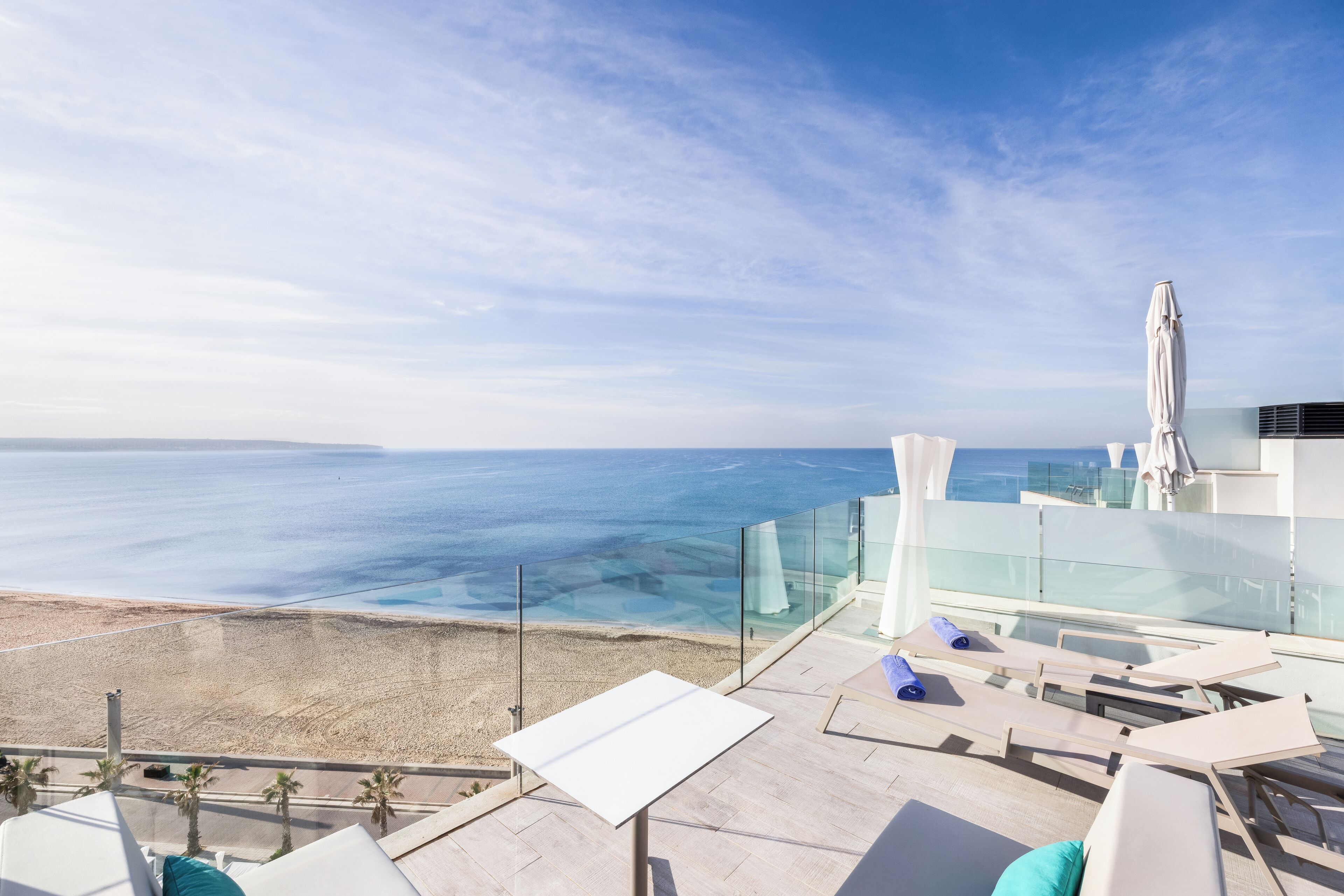 Ático Deluxe, 2 habitaciones, bañera de hidromasaje, vistas al mar | Terraza o patio