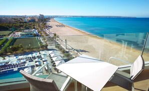 Suite junior, balcón, vistas al mar (superior) | Vistas al mar