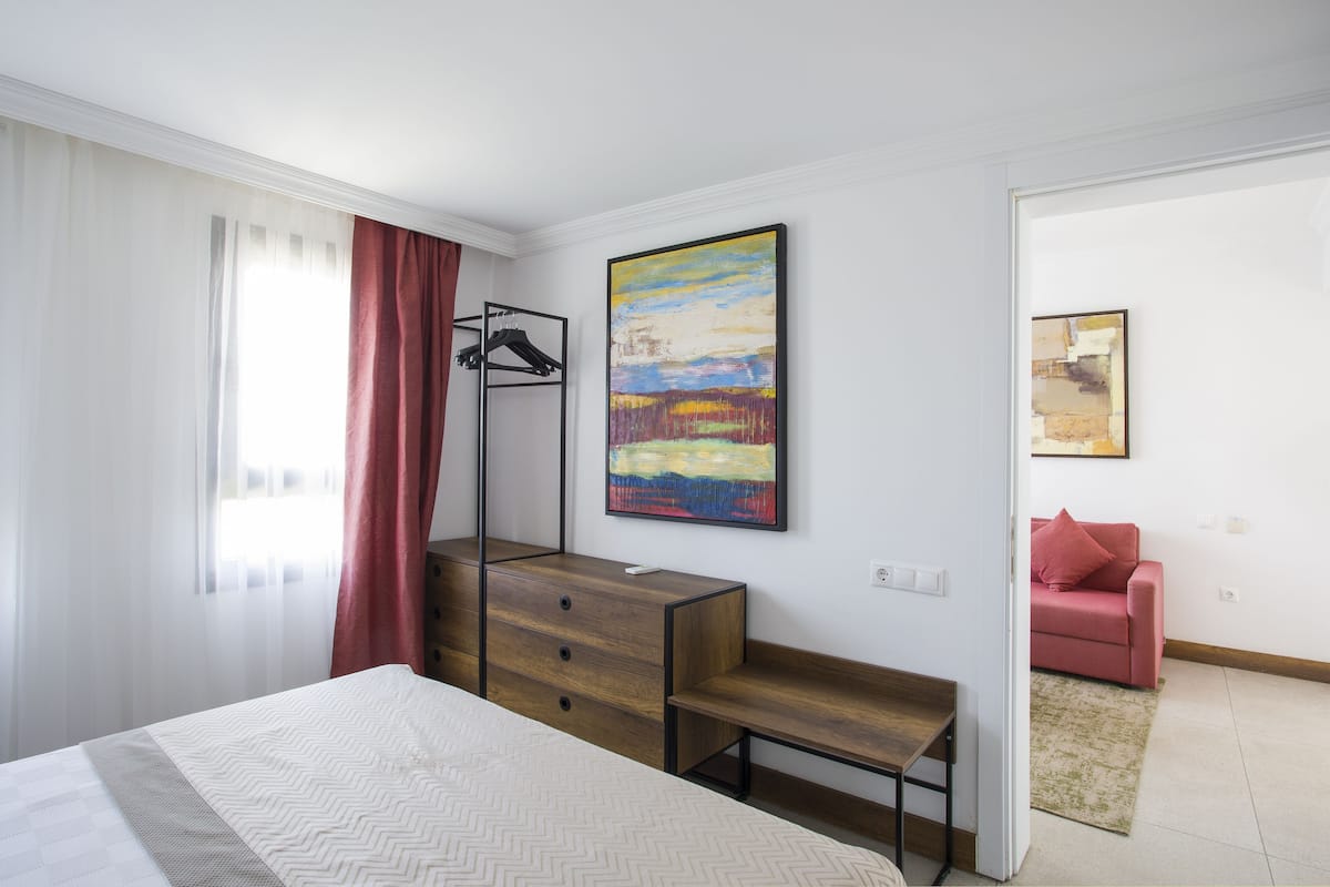 Family Room, 1 Bedroom | 1 bedroom, desk, soundproofing, free WiFi