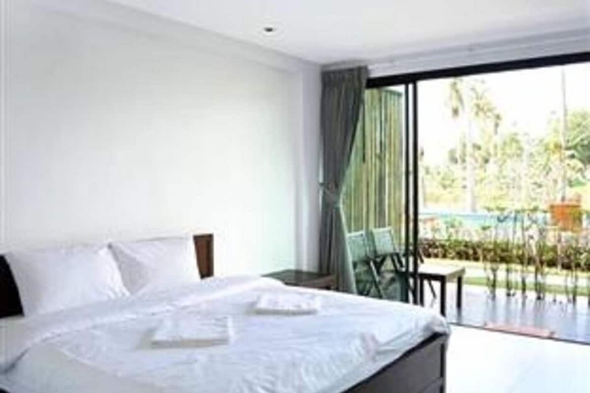 standard room | minibar, in-room safe, blackout curtains, rollaway beds