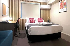 Colchones con pillow-top, decoración personalizada y muebles diferentes 