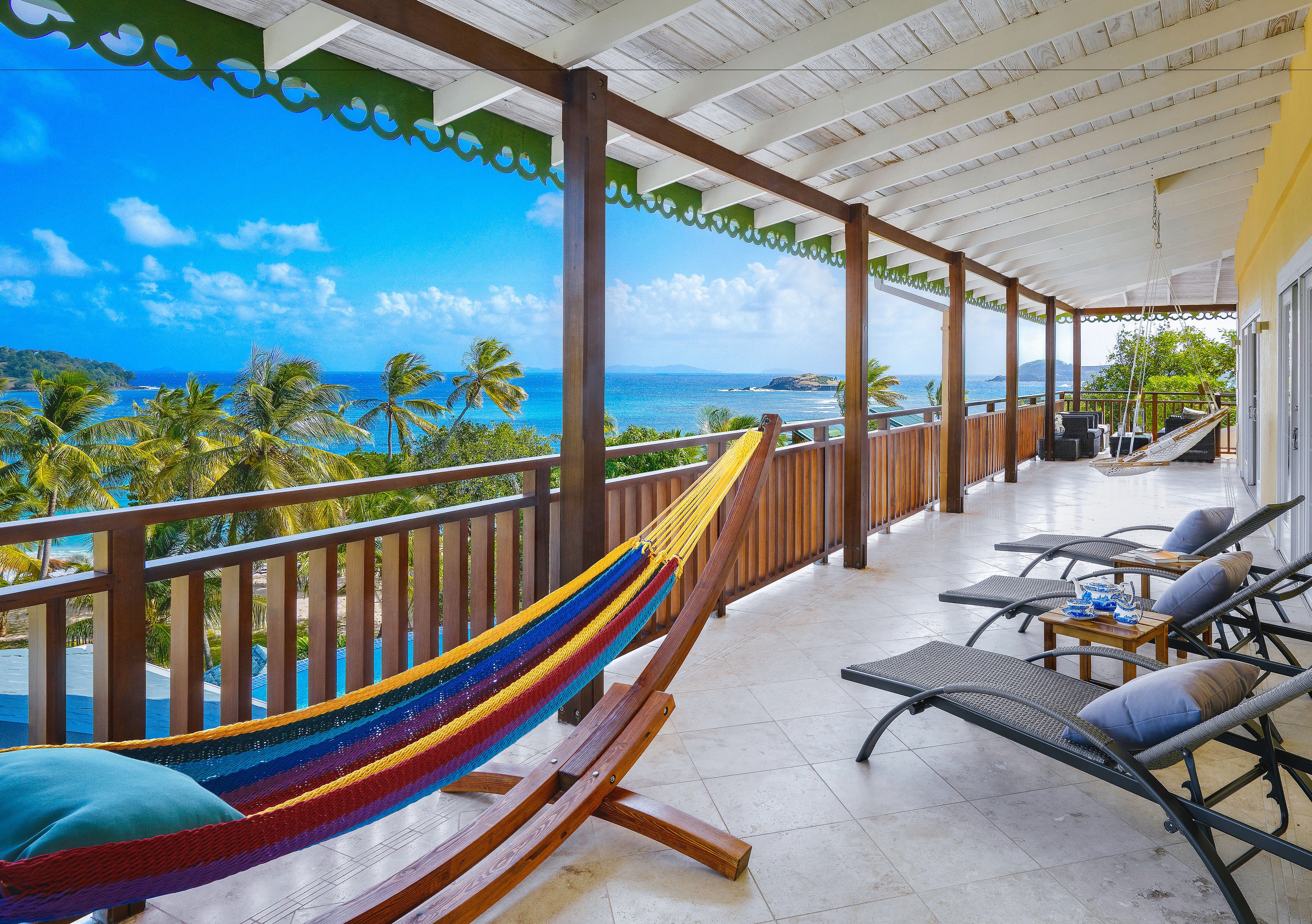 グランド ヴィラ 4 ベッドルーム オーシャンビュー | バルコニー