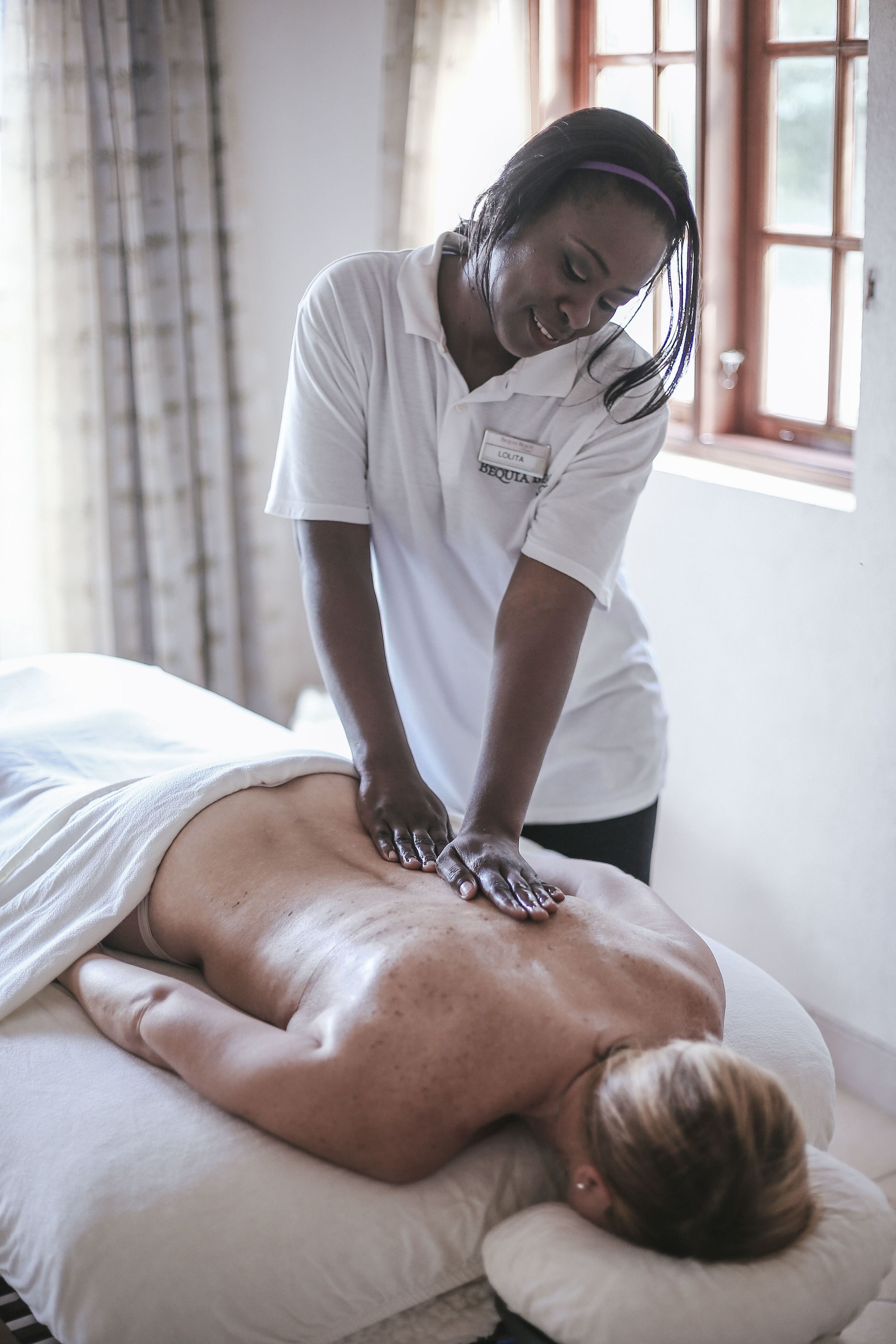 Sauna, Turkish bath, body treatments, aromatherapy, hot stone massages