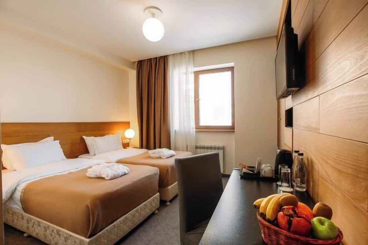 1 bedroom, minibar, individually decorated, individually furnished