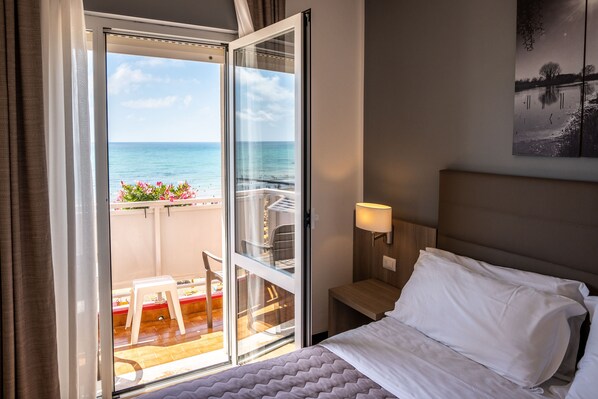 In-room safe, desk, free WiFi, bed sheets