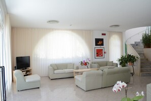 ロビー応接スペース