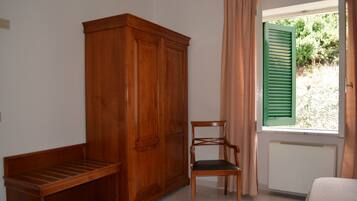 In-room safe, individually furnished, desk, cots/infant beds