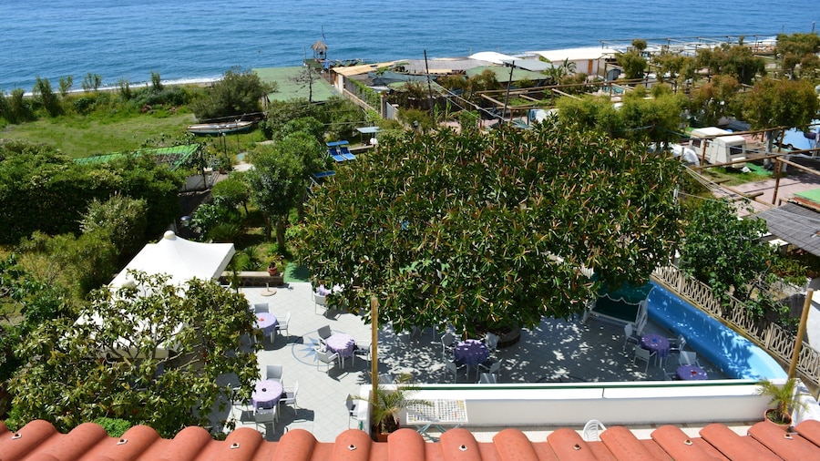 Hotel Maronti