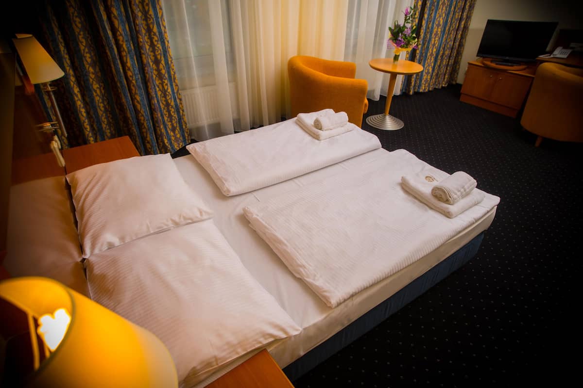 In-room safe, desk, cribs (free), rollaway beds (surcharge)