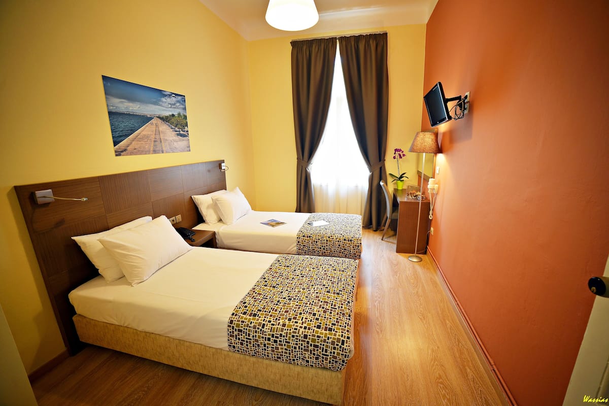 Minibar, skrivebord, lydisolering, gratis Wi-Fi